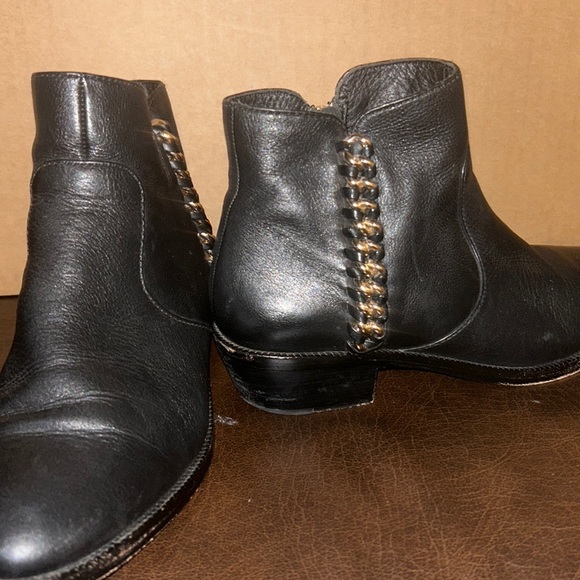 COACH Corine Soft Mill Leather Chain Designer Boots size 6B - Picture 1 of 9